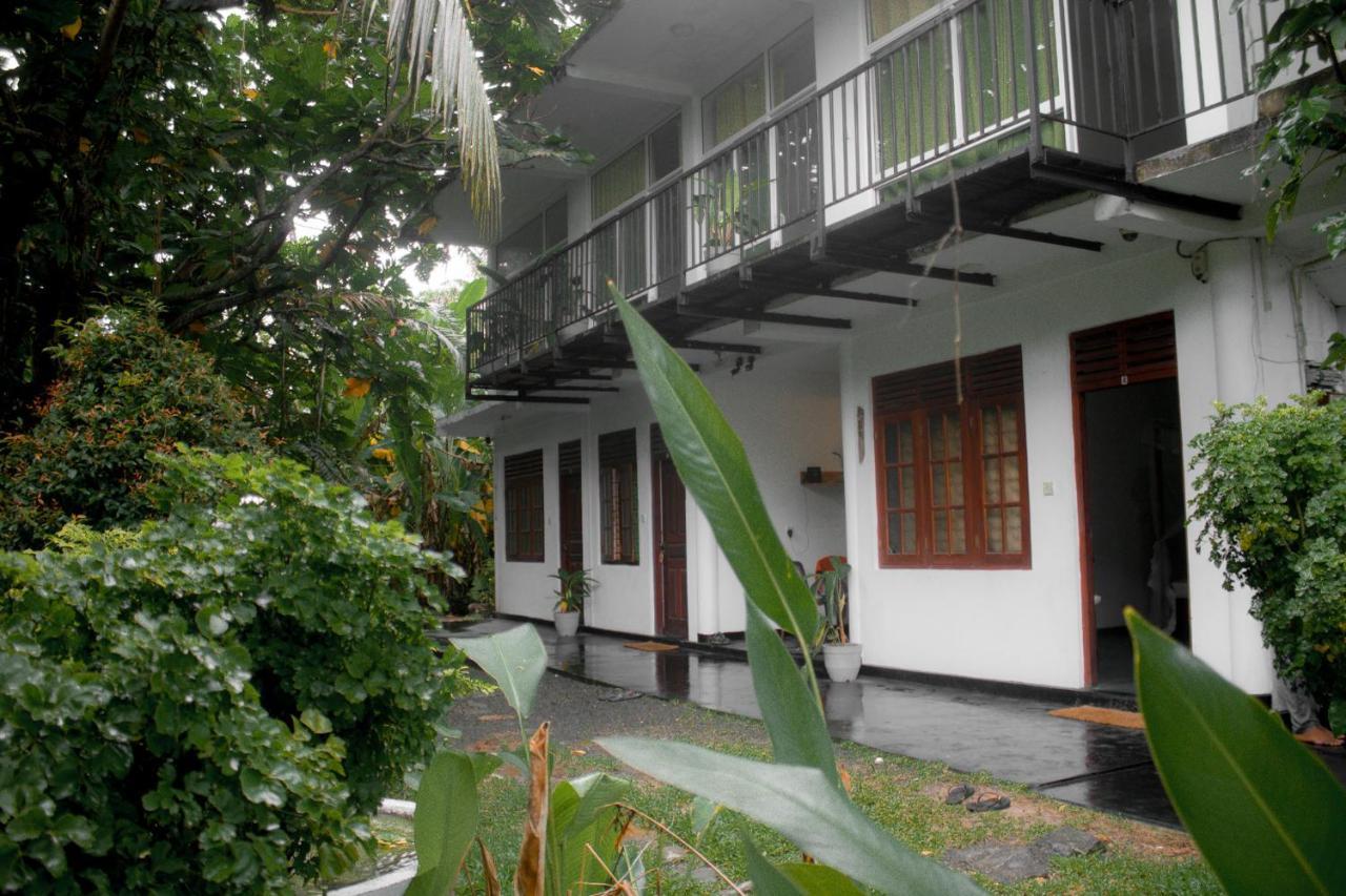 Bananas Mirissa Otel Dış mekan fotoğraf