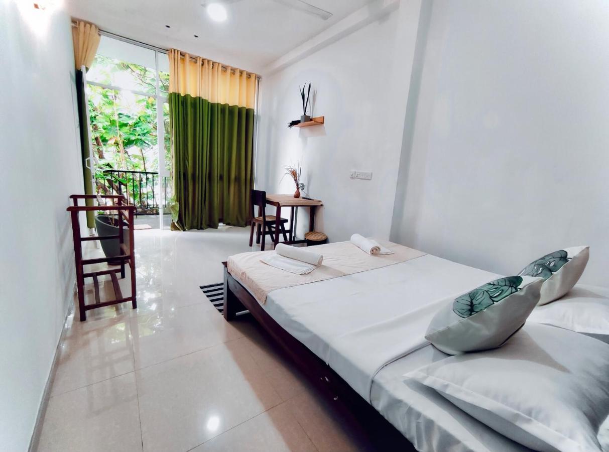 Bananas Mirissa Otel Dış mekan fotoğraf