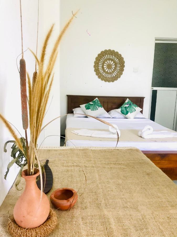 Bananas Mirissa Otel Dış mekan fotoğraf